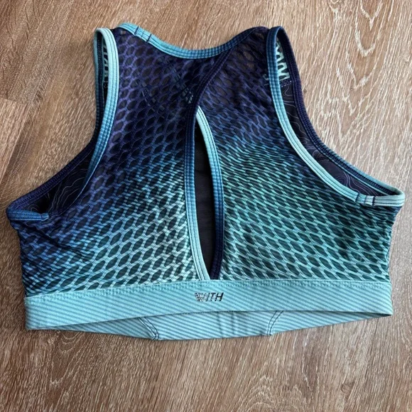 Peloton Women’s High Neck Sports Bra Top - Picture 2 of 3